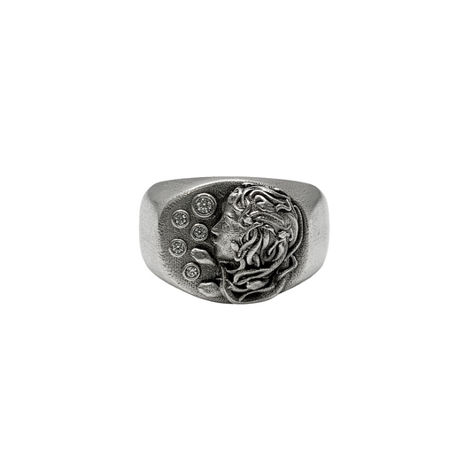 The Medusa Ring