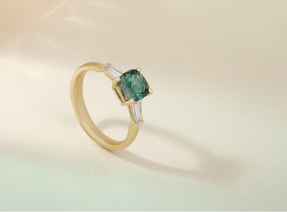 Sorrel 3-Stone Ring